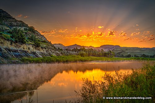 badlands_sunrise_41752-7_hdr