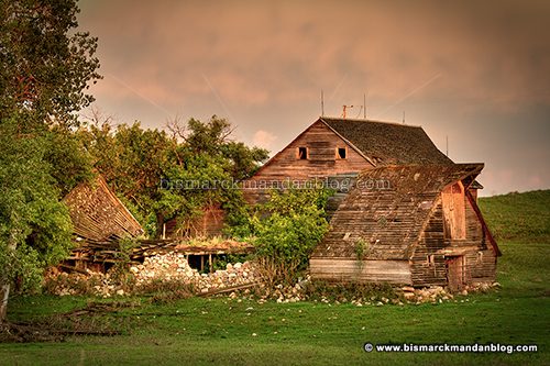 fallen_farm_43426-8_hdr