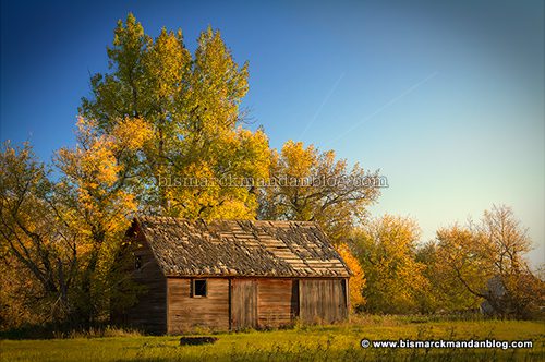 fall_barn_43937-9_hdr