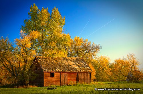 fall_barn_43937-9_hdr