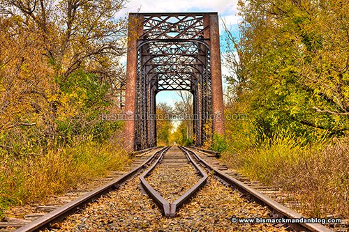 fall_bridge_44099-101_hdr